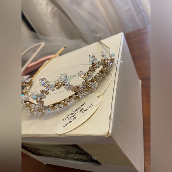 NWT Elen Henderson Crown - Picture 3 of 5